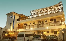 Aurora Suites Pasay Near Airport